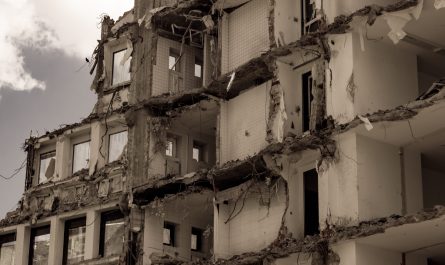 Ruinen einer Stadt im Krieg