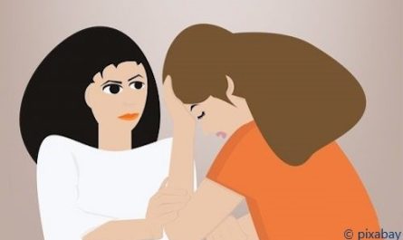 zwei Frauen im Gespräch